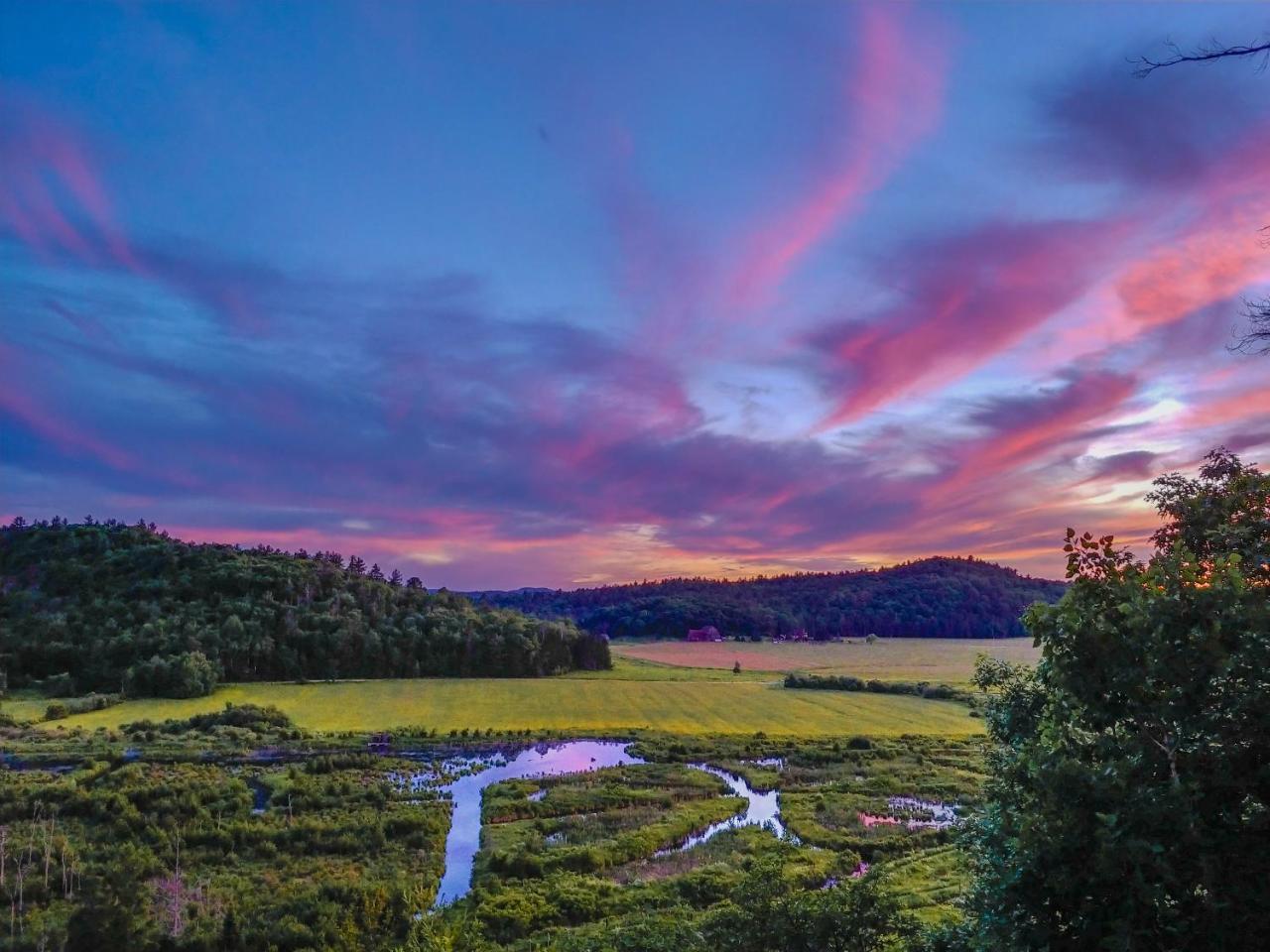 Le Bellevue Modern Lodge Wakefield Dış mekan fotoğraf